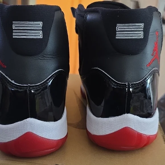 Jordan Men's Black and Red High-Top Sneakers - Picture 3 of 13